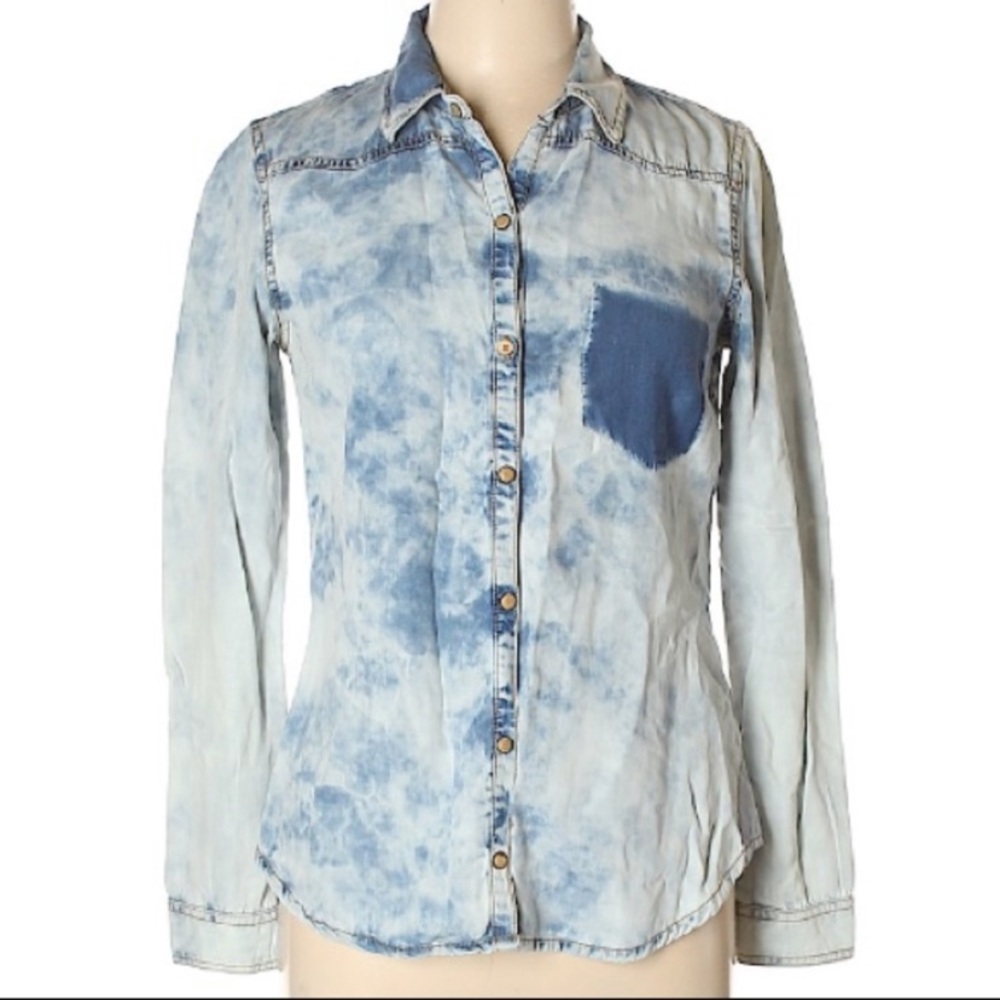 Zara chambray acid wash top